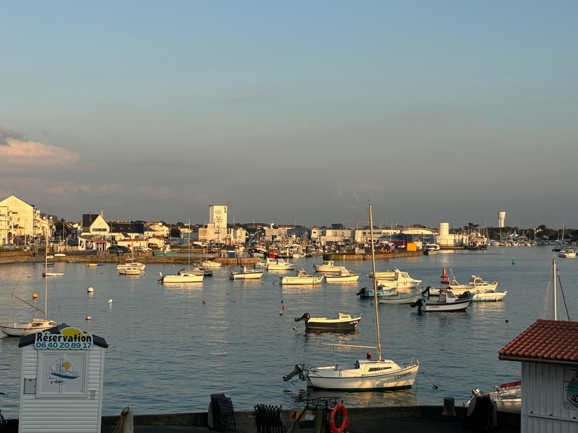 Vue Panoramique Port Et Ocean Apartment Saint-Gilles-Croix-de-Vie Exterior foto